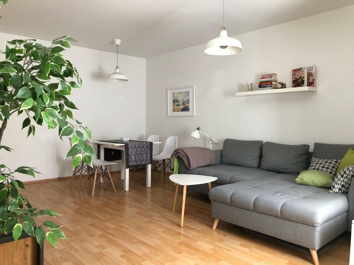 Parkplatz Und Balkon - Burberg'S Heimathafen In Wiesbaden Esterno foto
